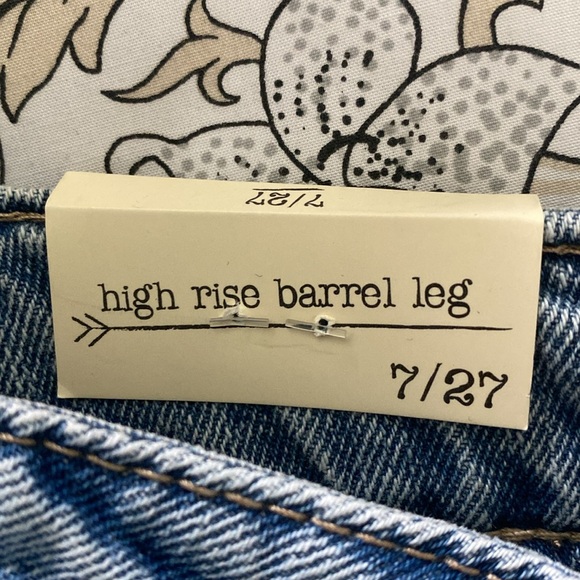 Blue Barrel leg jeans NWT - Picture 6 of 11